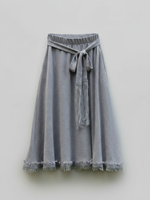 Gray skirt with reduced shadows