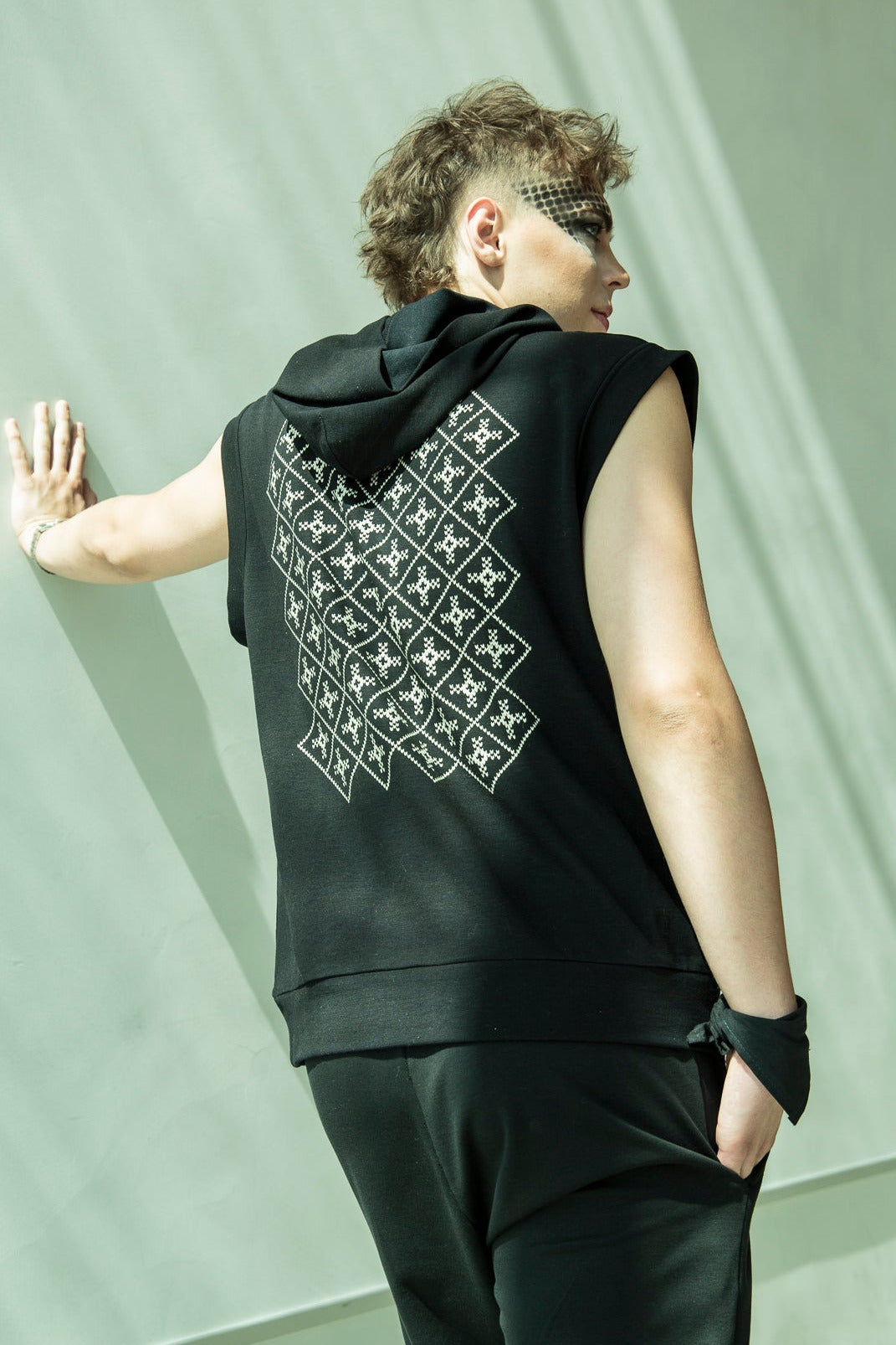Harry vest – kapuutsiga meriinovillane vest